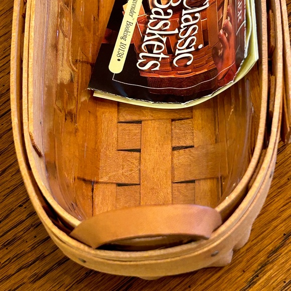 LONGABERGER 1997 LAVENDER BOOKING BASKET #10138 WITH PLASTIC INSERT - Picture 7 of 16